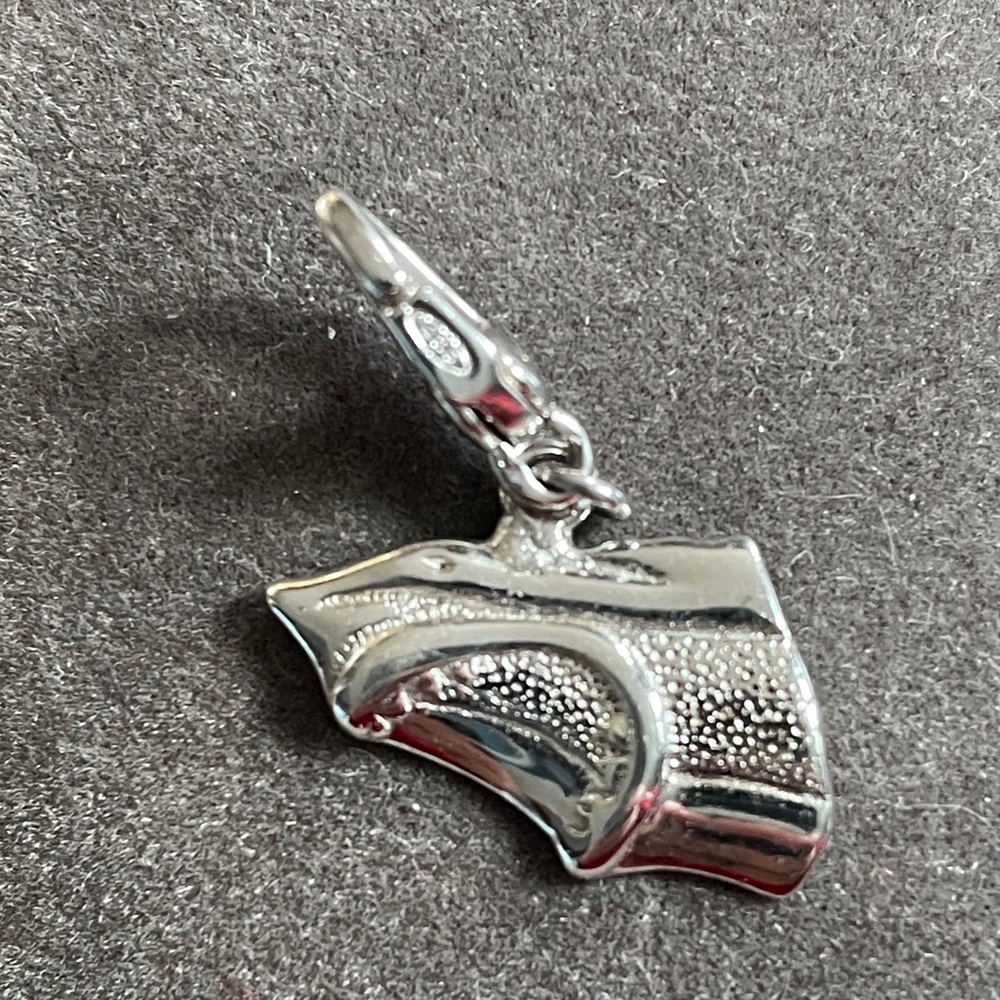 SS GREAT WHITE SHARK CHARM